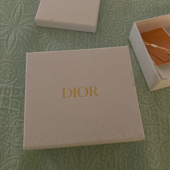 SOLD DIOR SADDLE WALLET IN ULTRA-MATTE CALFSKIN - Picture 8 of 13